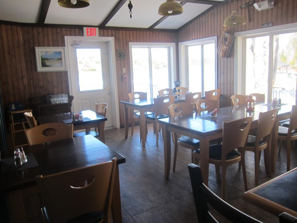 Head of Jeddore Salmon River Country Inn מראה חיצוני תמונה
